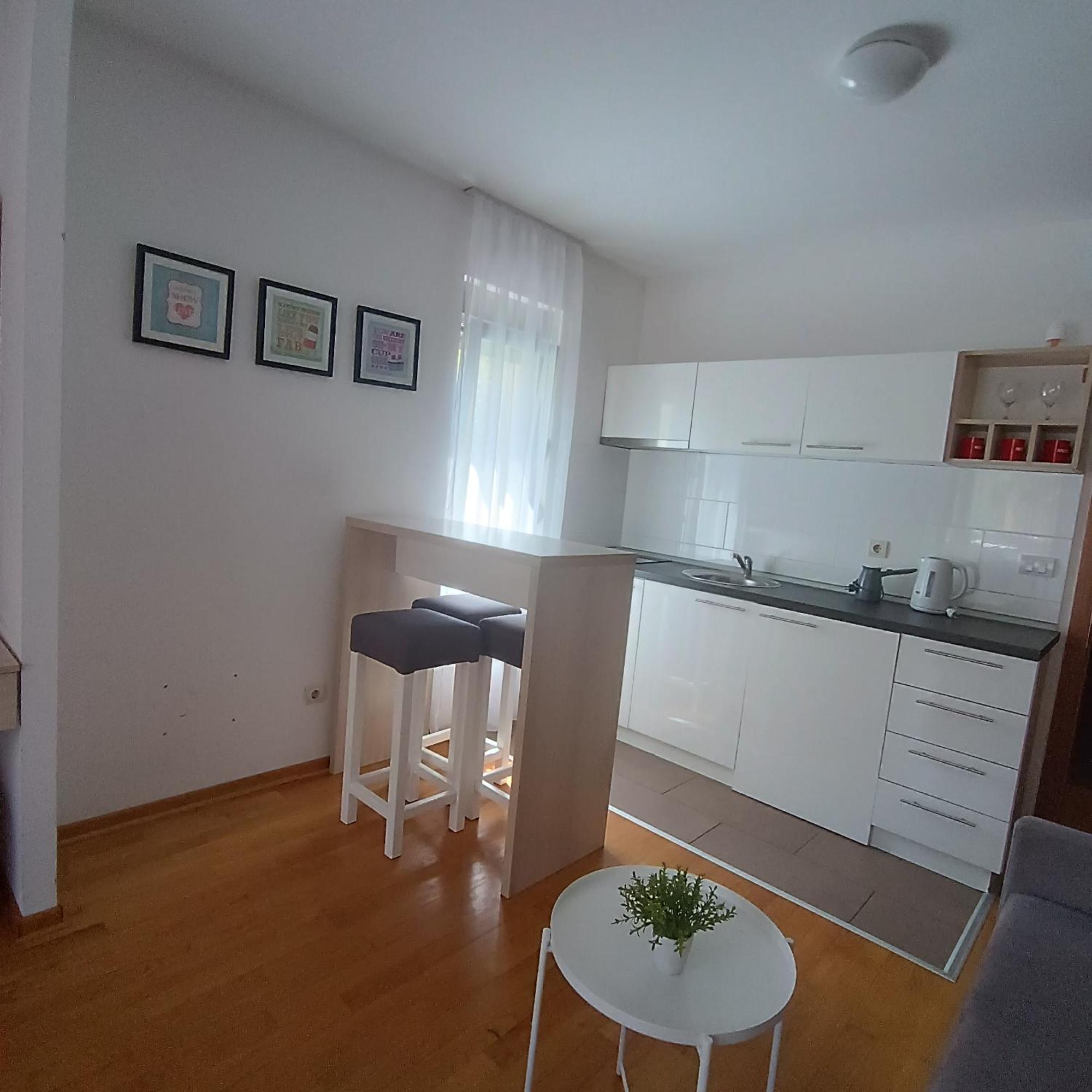 Apartments Karamarkovic Vrnjačka Banja Kültér fotó
